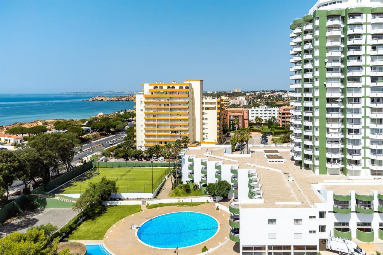 Charming Apartment W/ Pool & Balcony In Portimao By Lovelystay المظهر الخارجي الصورة